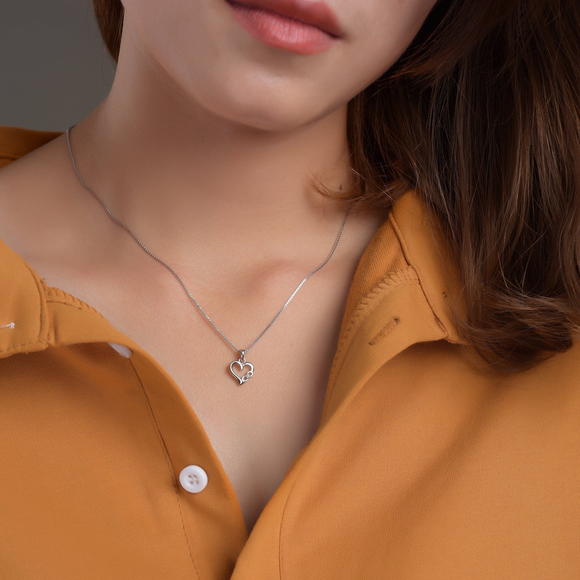 Sterling Silver pendant necklace • Dainty Chain Necklace • Simple Everyday Necklace• Layering Chains• Delicate Necklace