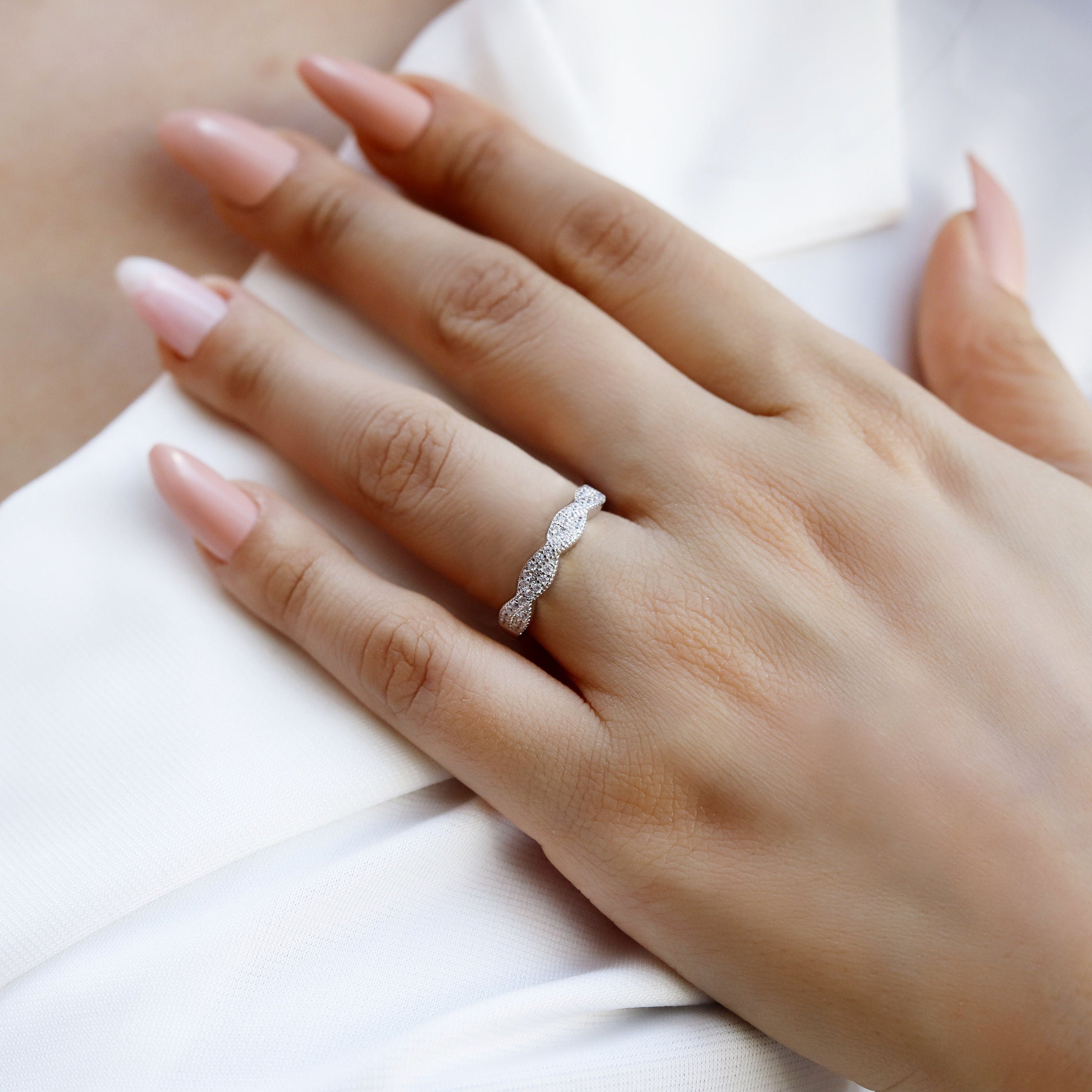 Hellen - Sterling Silver Oval Cut Zirconia Stone Man Made Diamond Simulants Rings, Bridal Ring for Women