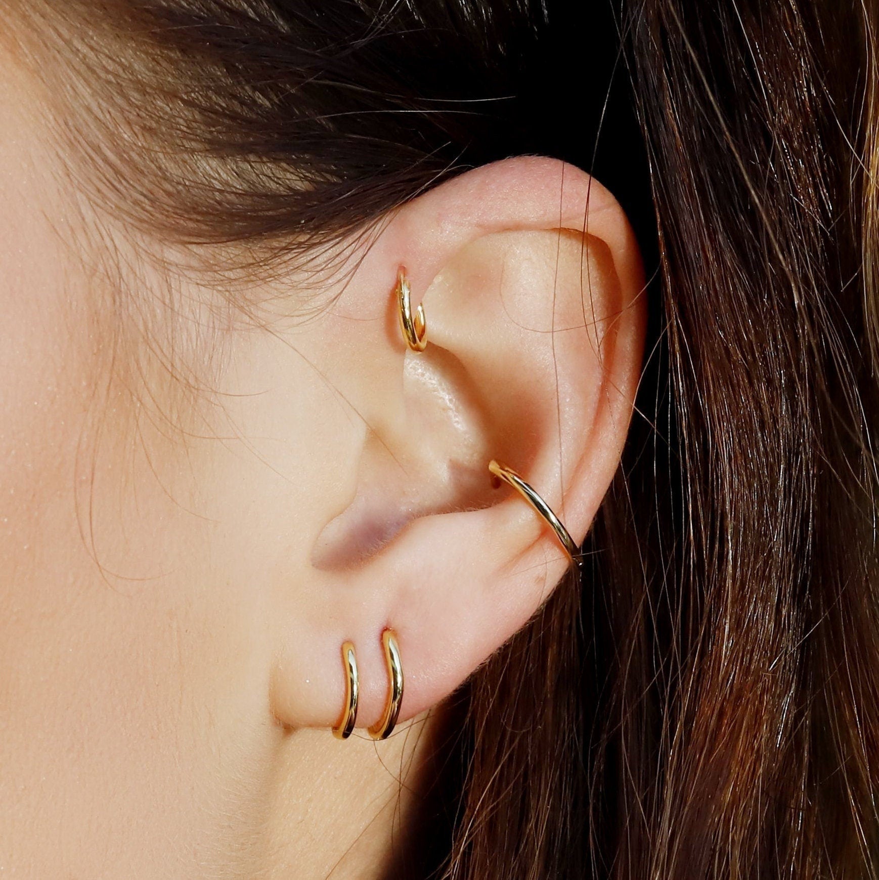Regular Conch Huggie Hoop Earrings • rounded hoop earrings • cartilage hoop • gold conch hoop • helix hoop • huggie tragus hoop