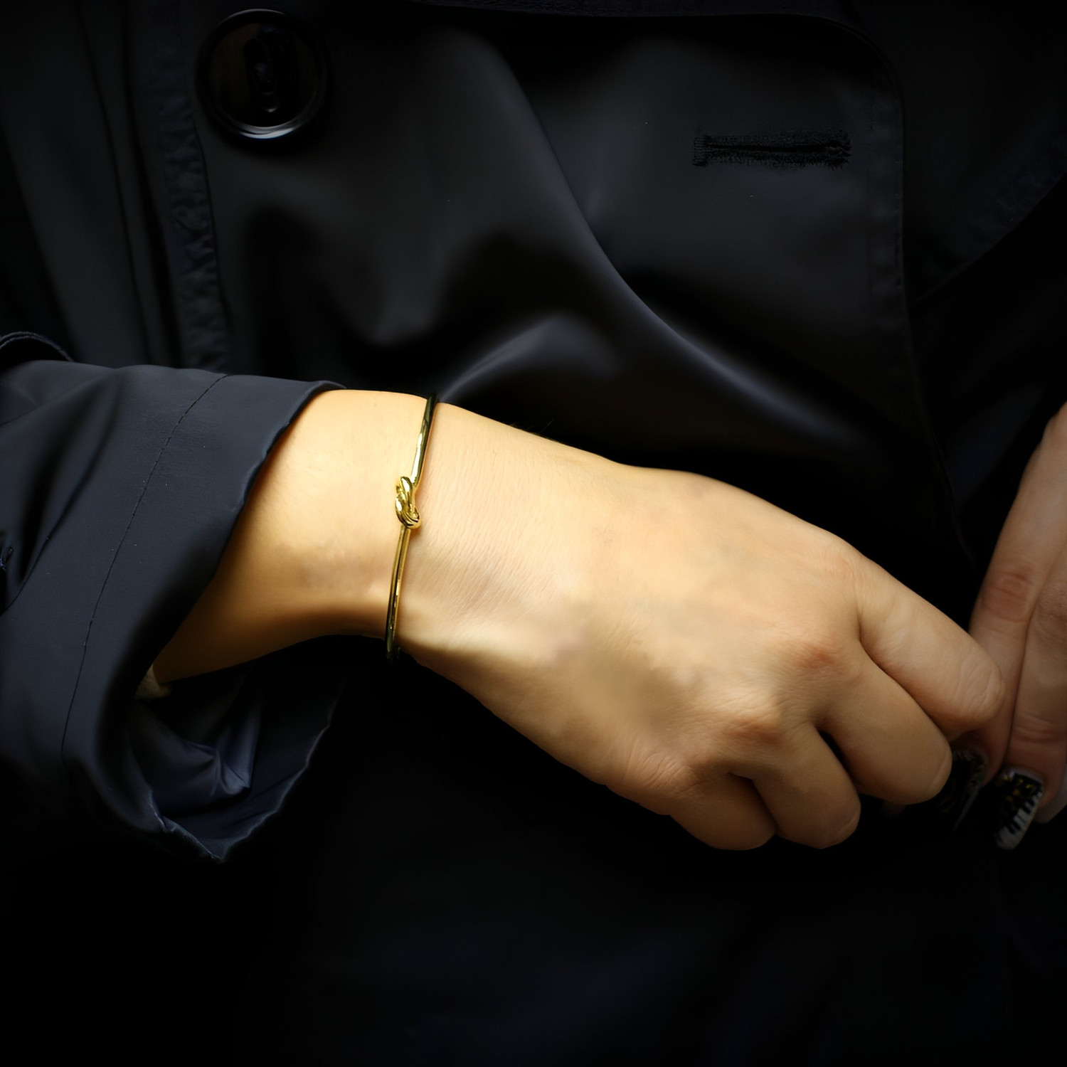 CARLY - Bridesmaids knot bracelet. - Amber James Jewellery