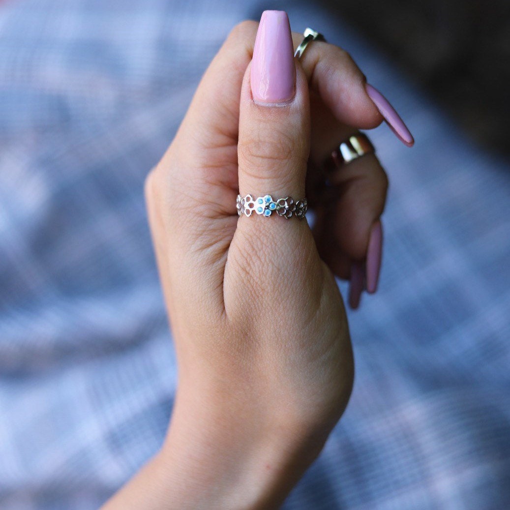 Forget-me-not Flower Infinity Ring in Sterling Silver, Flower Ring, Floral Ring, Gift for her, stacking ring