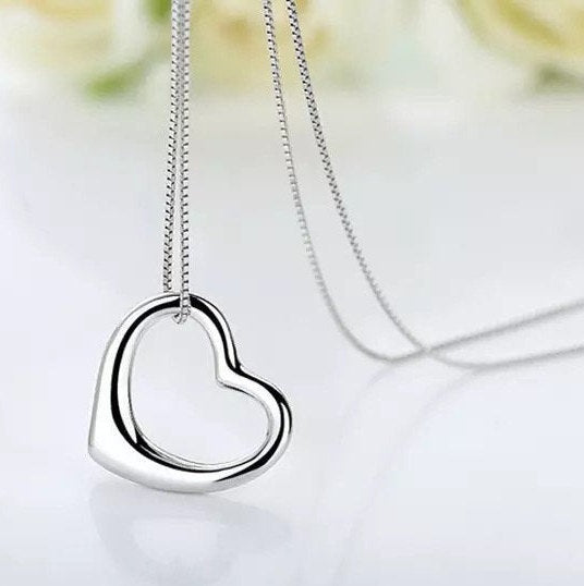 SAVANNAH - Delicate Open Heart Necklaces - Amber James Jewellery