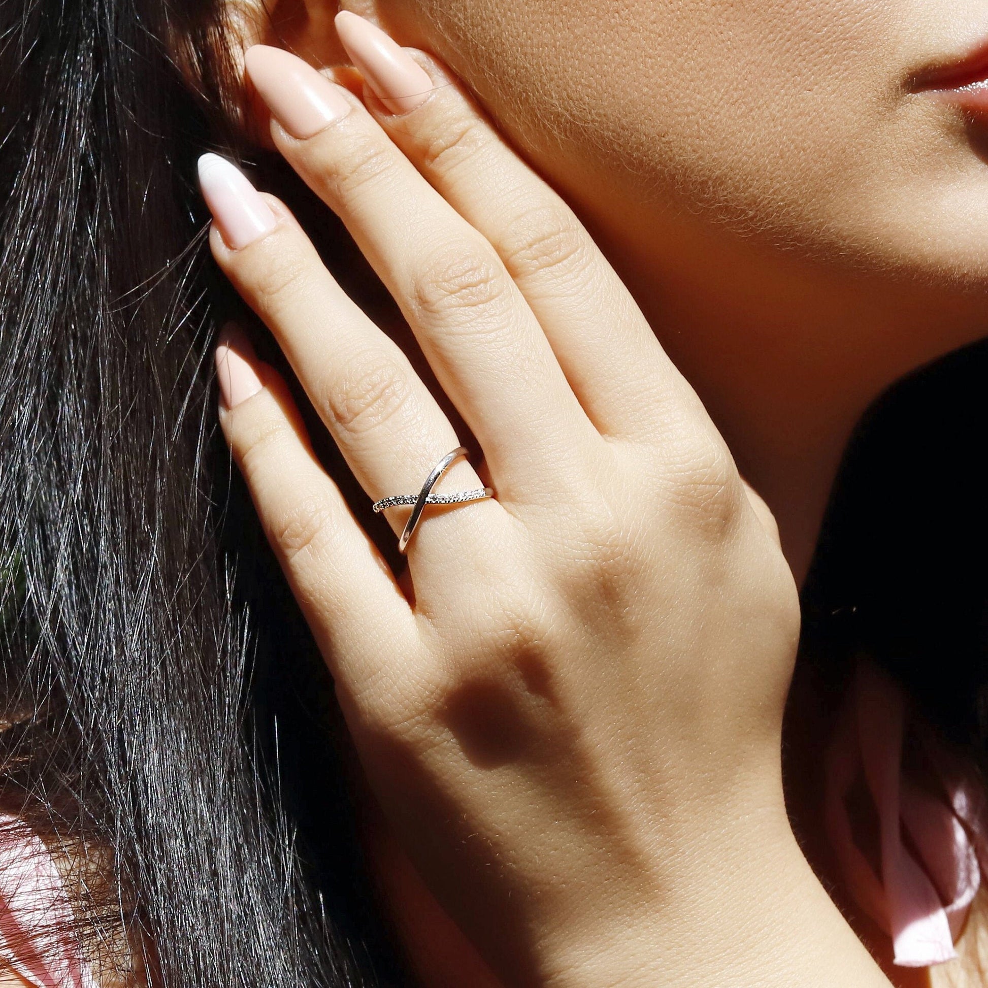 Alexia - Thumb Ring~ adjustable Ring~ gift for her~ minimalist ring~ stacking ring~ twist effect~