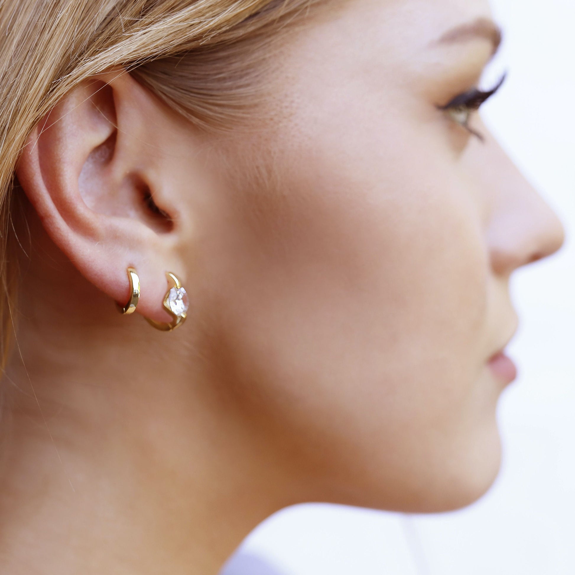 Minimalist Huggie Hoops • small hoop earrings • Solitaire hoop earrings • dainty hoops • silver hoops • huggie hoop earrings • Gold hoops •