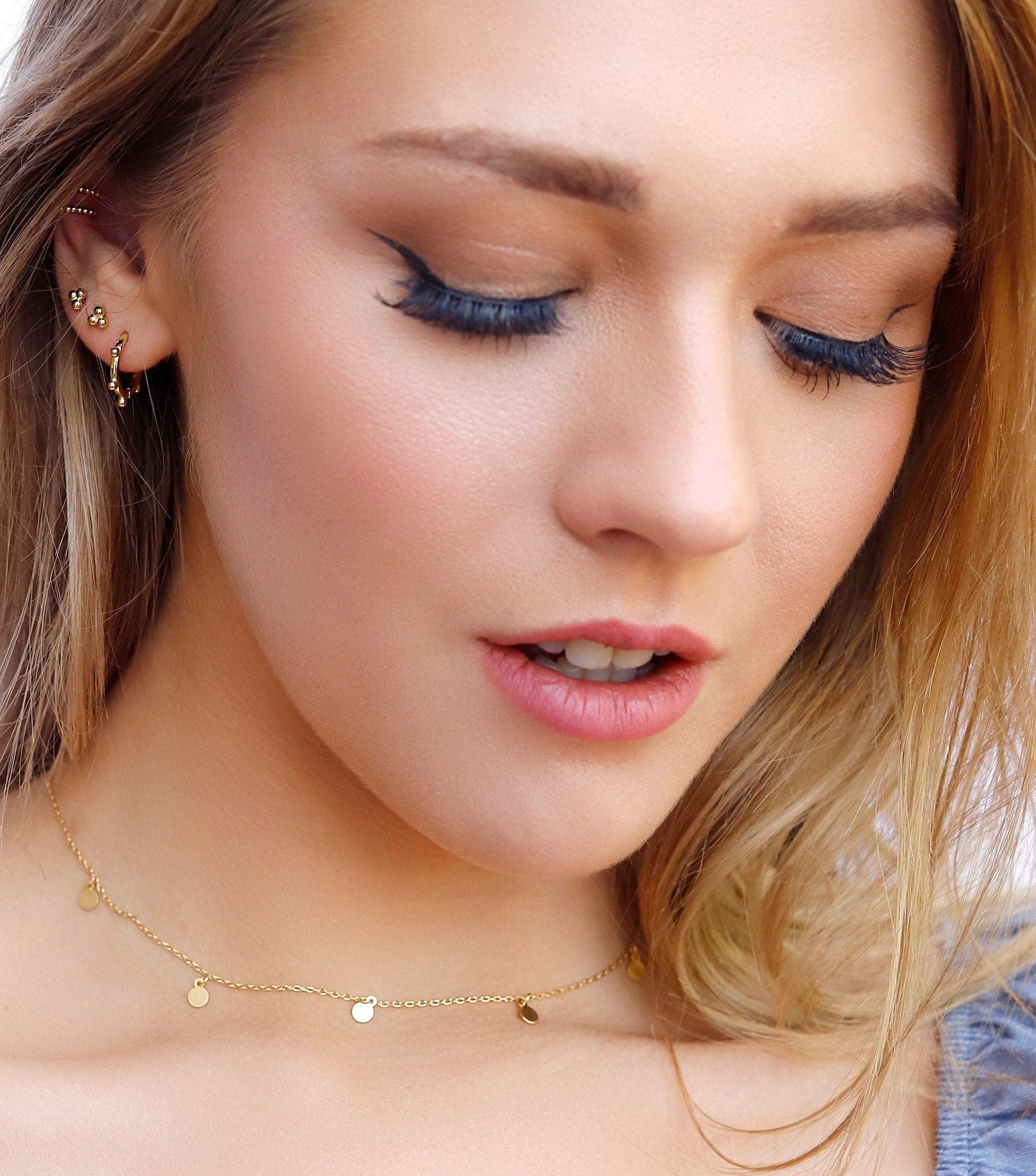 Amanda - Gold Disc Necklace - Dainty Coin Necklace - Gold Coin Choker - Small Disc Necklace