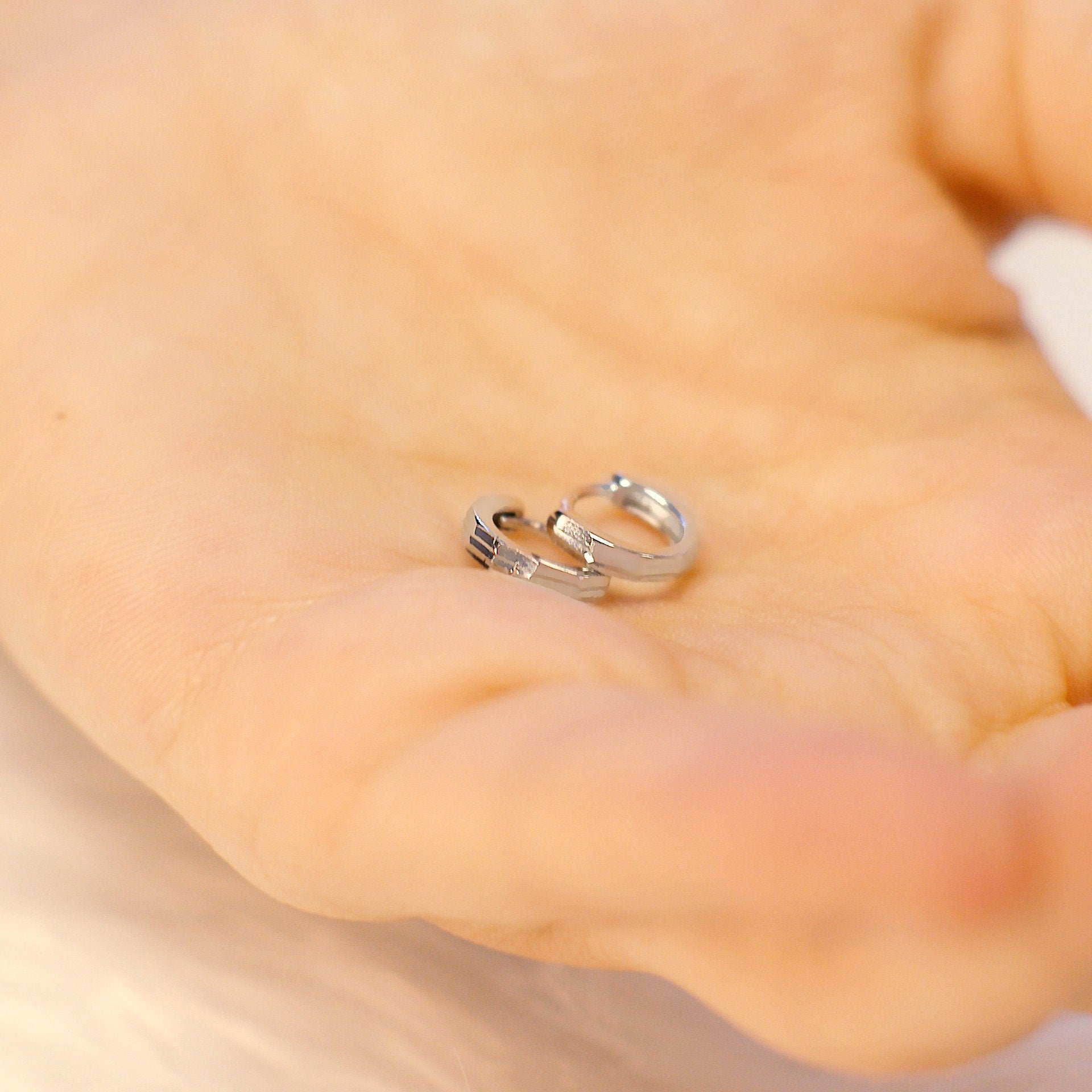 Tiny Huggie Hoop Earrings,Plain Helix Hoop Earrings, Dainty Hoop Earrings,Dainty Tiny Huggies, 18K Gold Plated Hoops,Sterling Silver Huggies