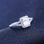 Vintage Art Deco engagement ring in 925 silver featuring intricate design, perfect as a promise or wedding jewelry piece.