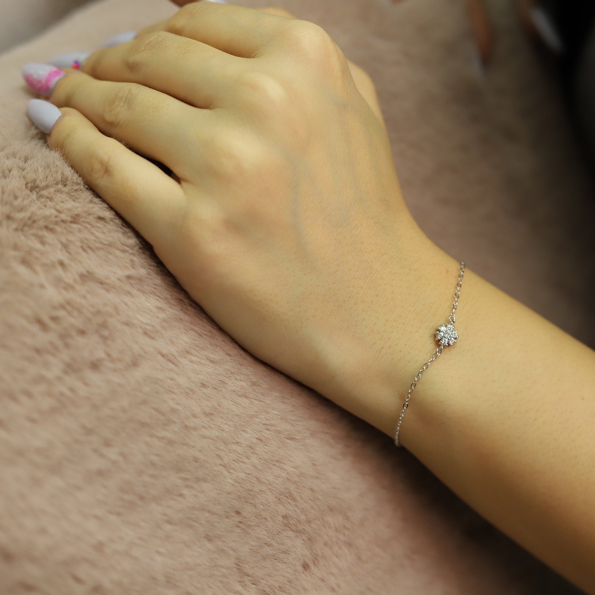 Ellen - Christmas Delicate snowflake chain bracelet, silver bracelet, for women, girls, Dainty Link chain bracelet