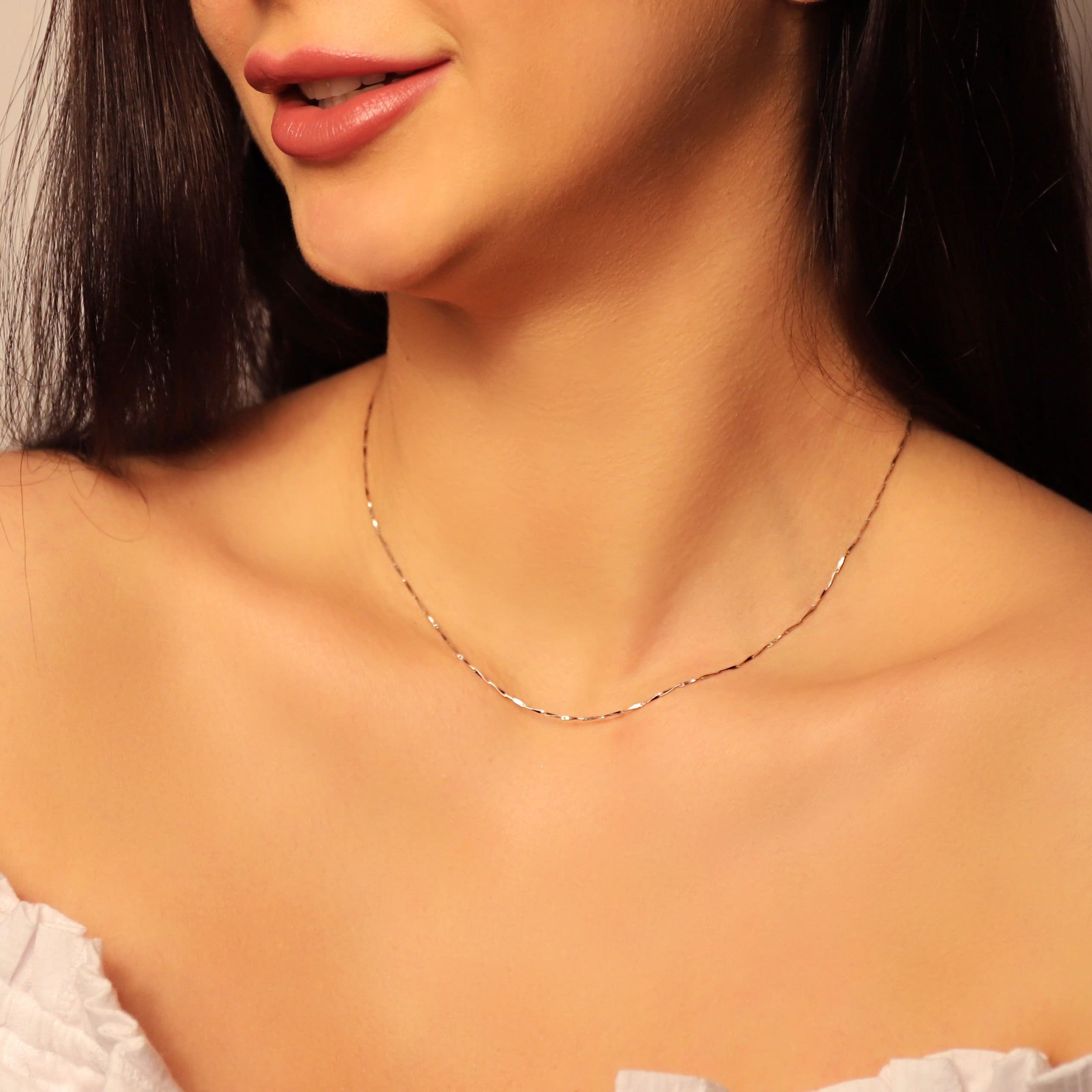 Lori - Super Dainty Chain Choker• Diamond cut Style Chain• Lace Chain• Simple Choker Necklace