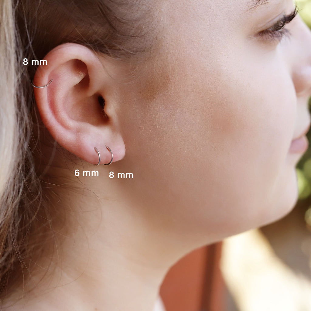 Tiny Huggie Hoop Earrings,Plain Helix Hoop Earrings, Dainty Hoop Earrings,Dainty Tiny Huggies, 18K Gold Plated Hoops,Sterling Silver Huggies
