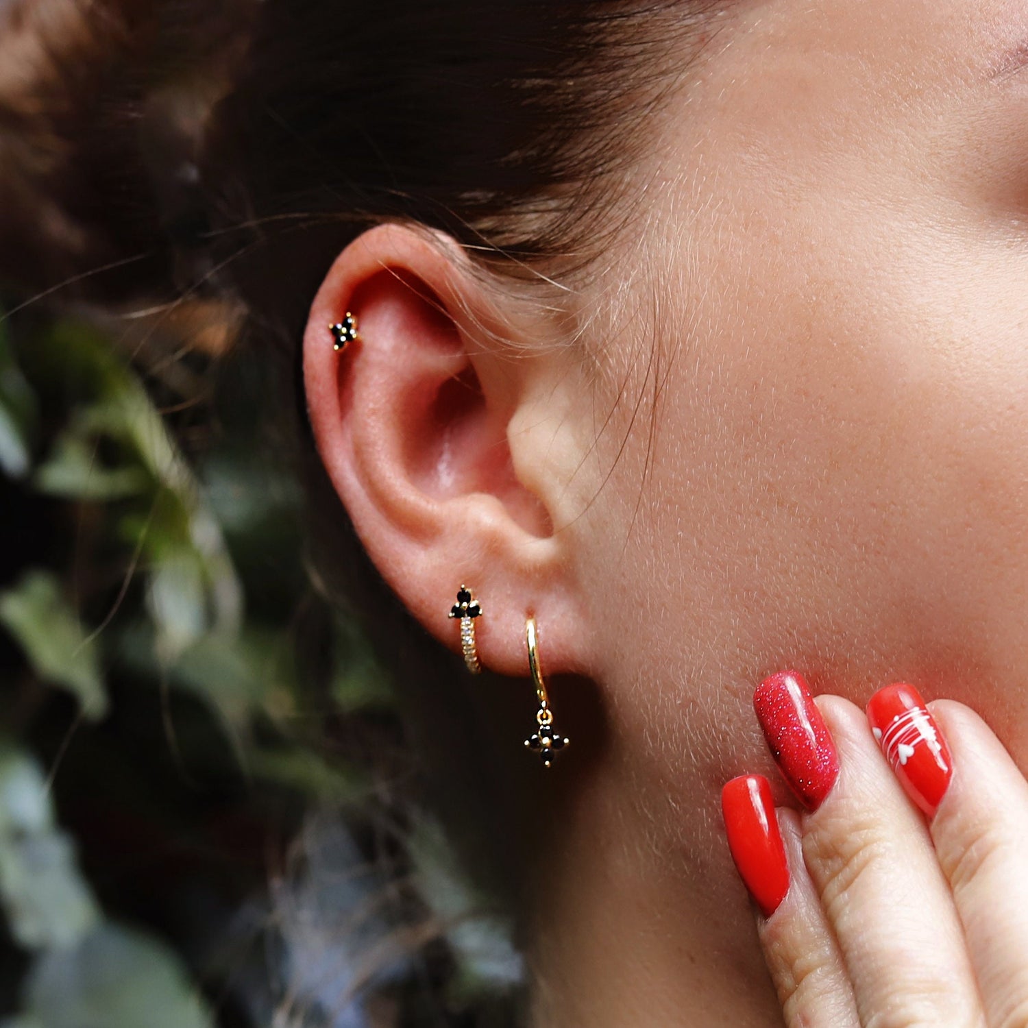 AJJ minimalist silver flower huggie hoops, small dainty hoop earrings with floral design, perfect for subtle, elegant jewelry.