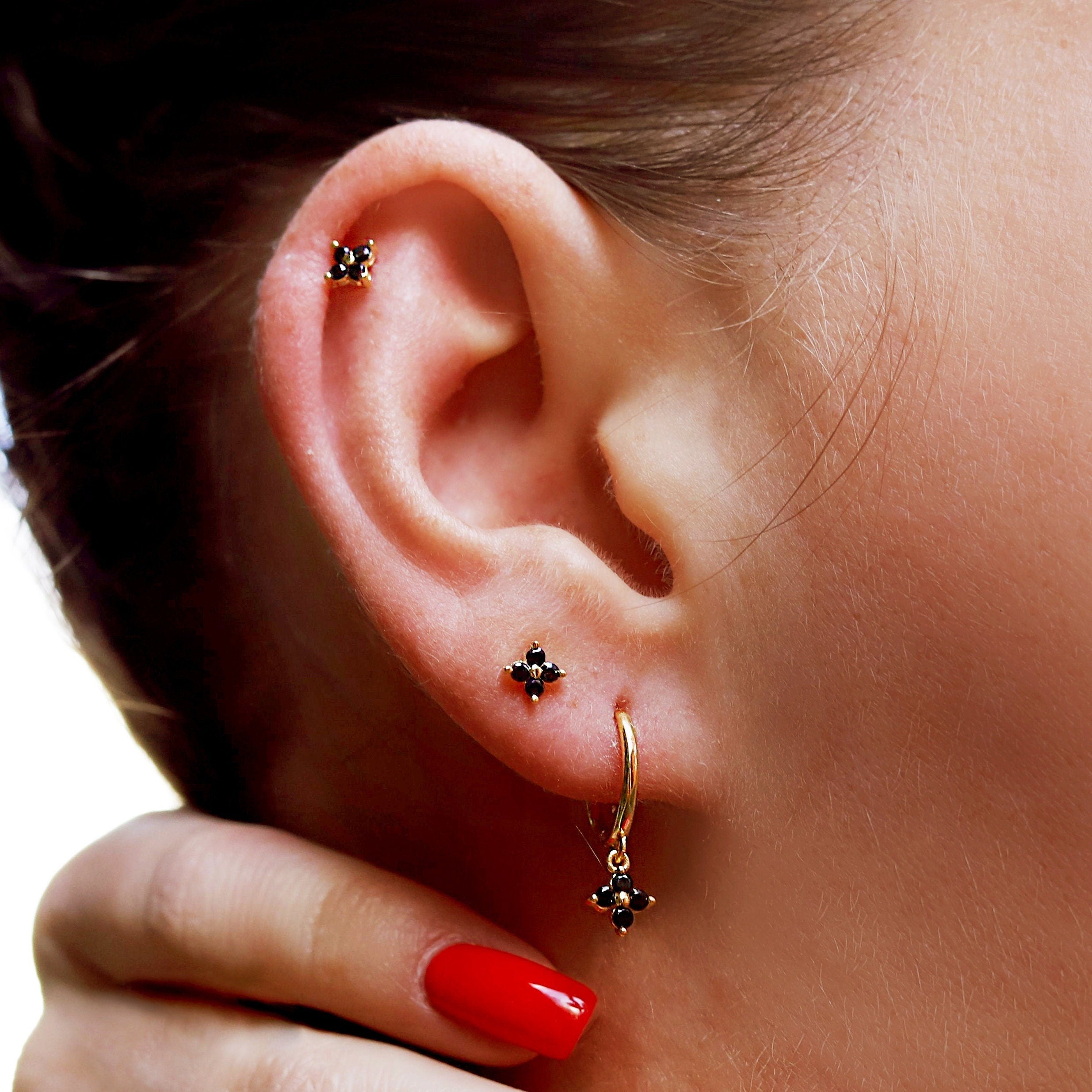 Minimalist Flower Huggie Hoops • small hoop earrings • tiny hoop earrings • dainty hoops • silver hoops • huggie hoop earrings