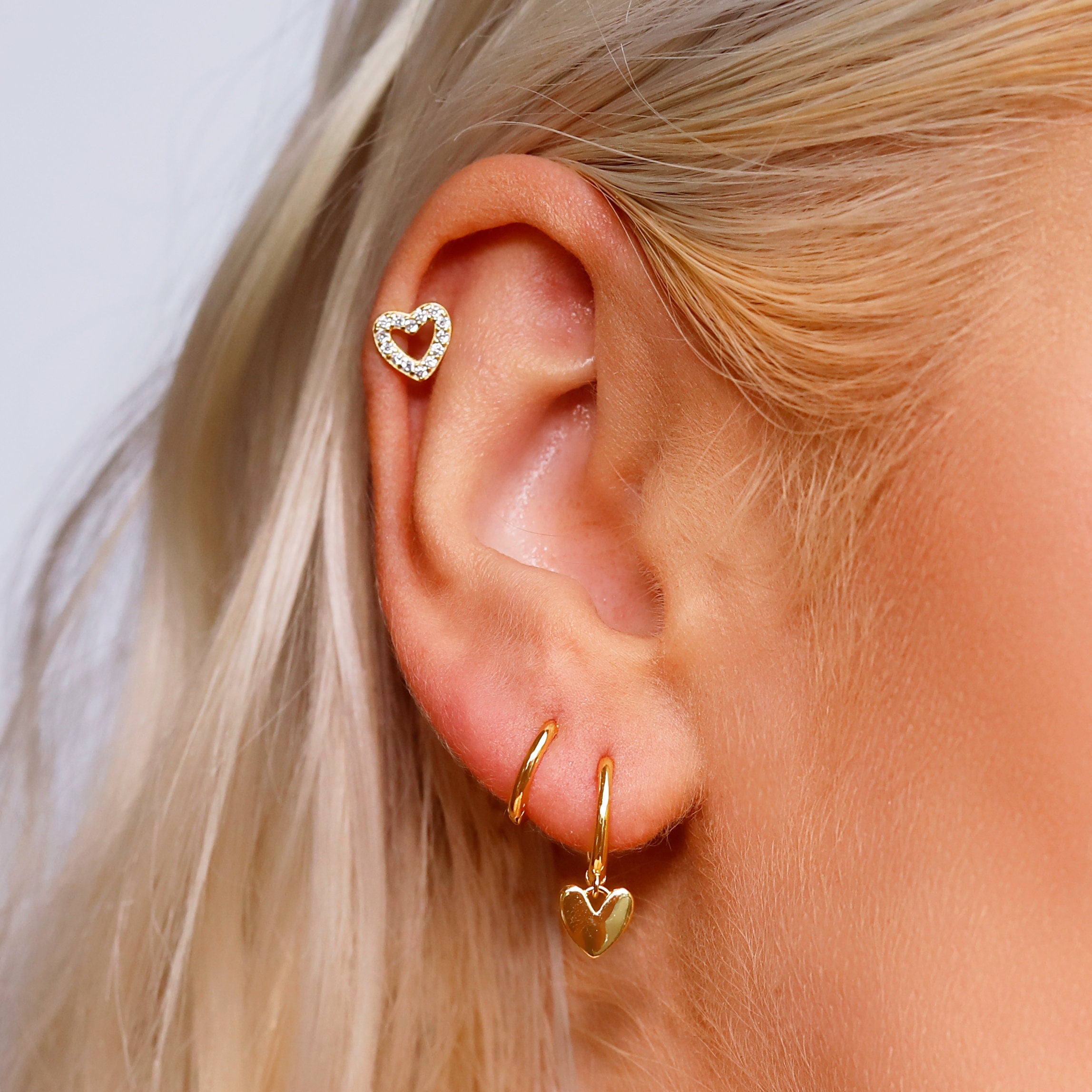 Minimalist Heart Huggie Hoops • small hoop earrings • tiny hoop earrings • dainty hoops • silver hoops • huggie hoop earrings • Helix