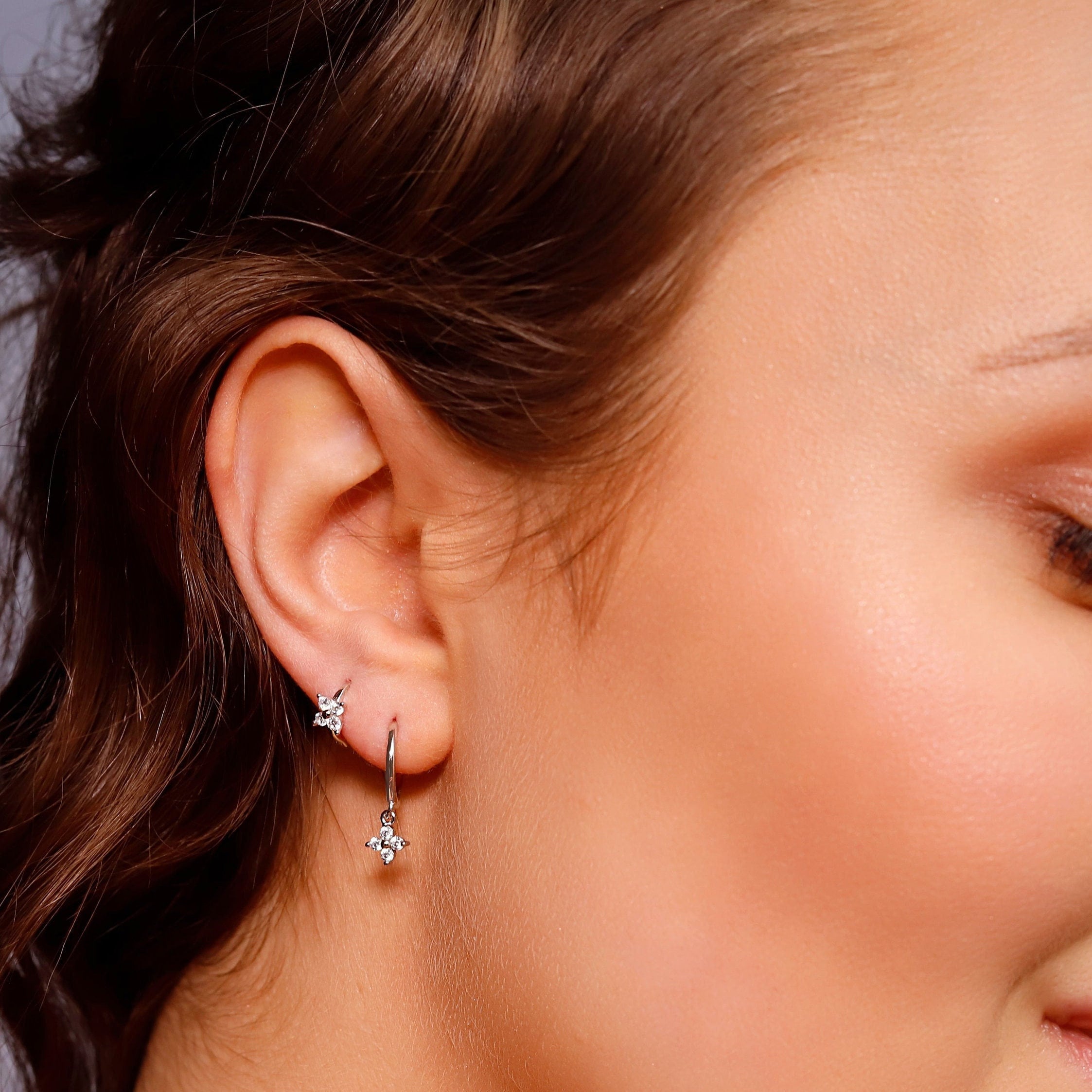 Minimalist Flower Huggie Hoops • small hoop earrings • tiny hoop earrings • dainty hoops • silver hoops • huggie hoop earrings